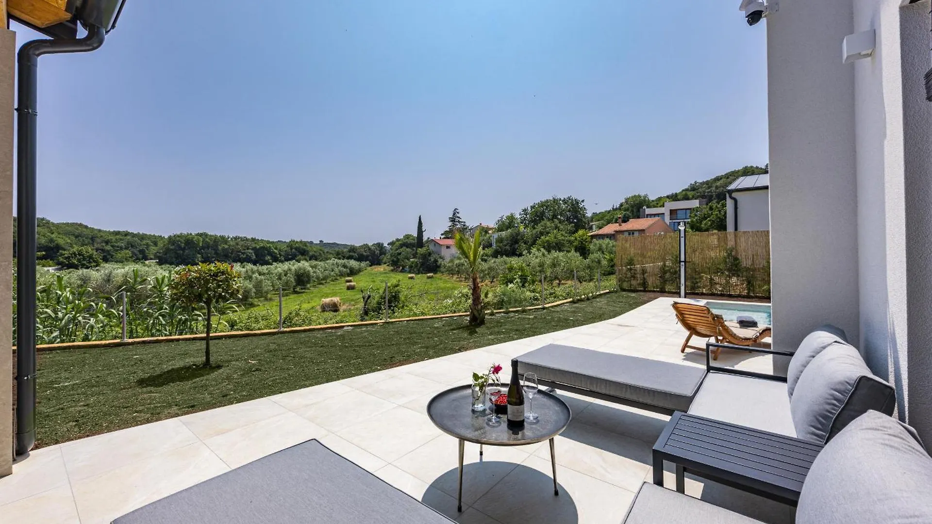 Villa Enja For 8 People Near Pula With Private Pool & Pet Friendly Vintijan