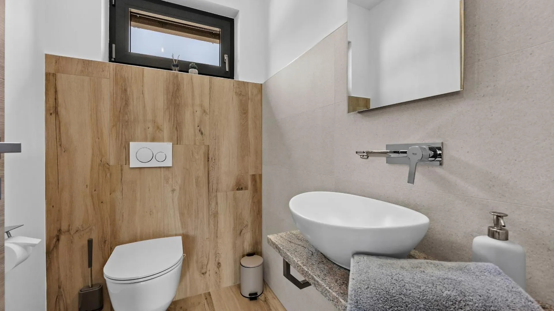 Villa Enja For 8 People Near Pula With Private Pool & Pet Friendly Vintijan