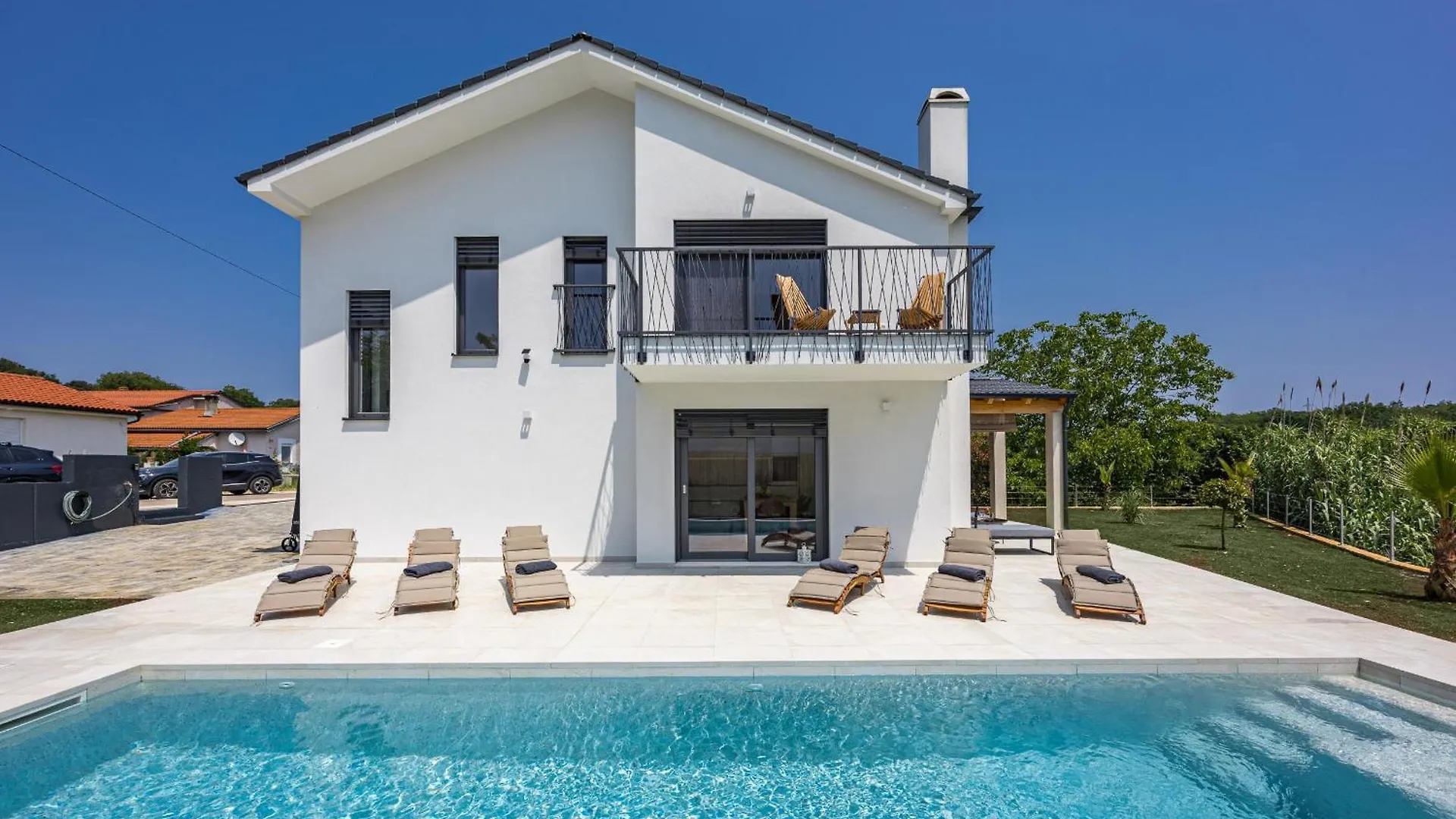 Villa Enja For 8 People Near Pula With Private Pool & Pet Friendly Vintijan