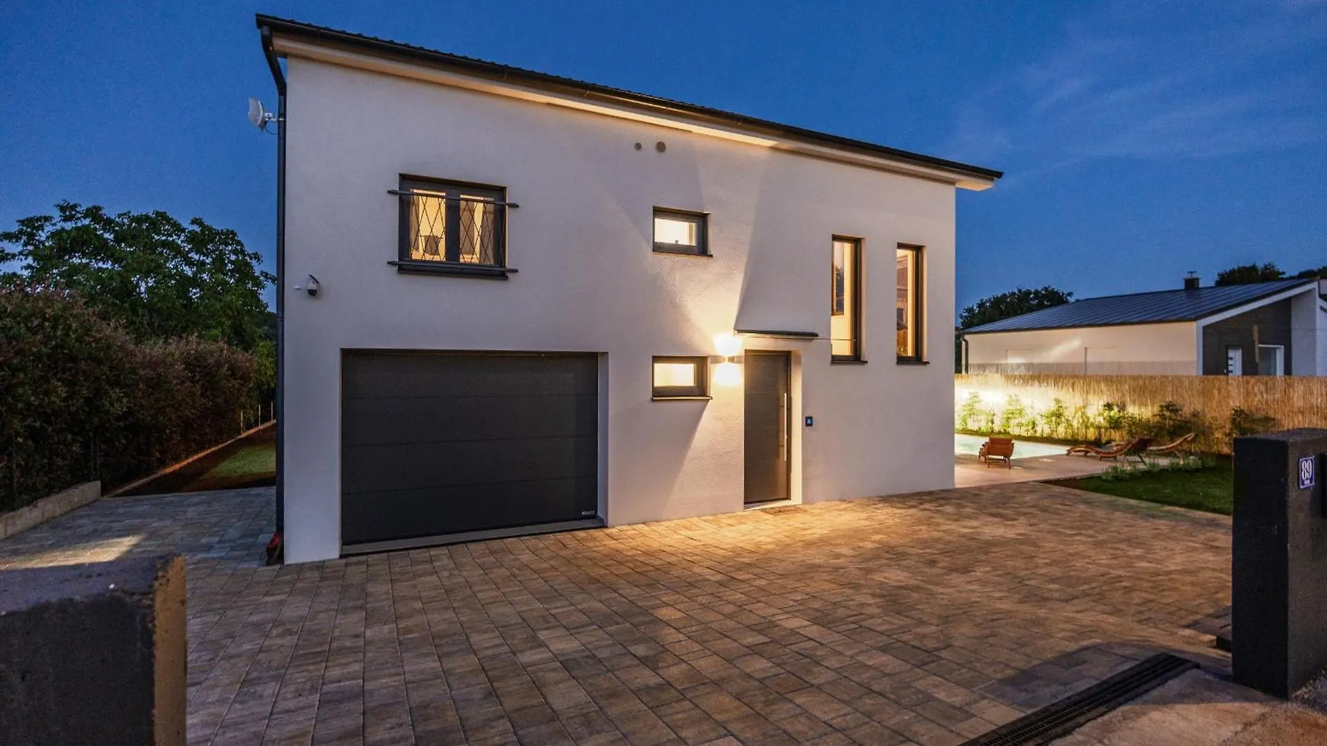 Villa Enja For 8 People Near Pula With Private Pool & Pet Friendly Vintijan