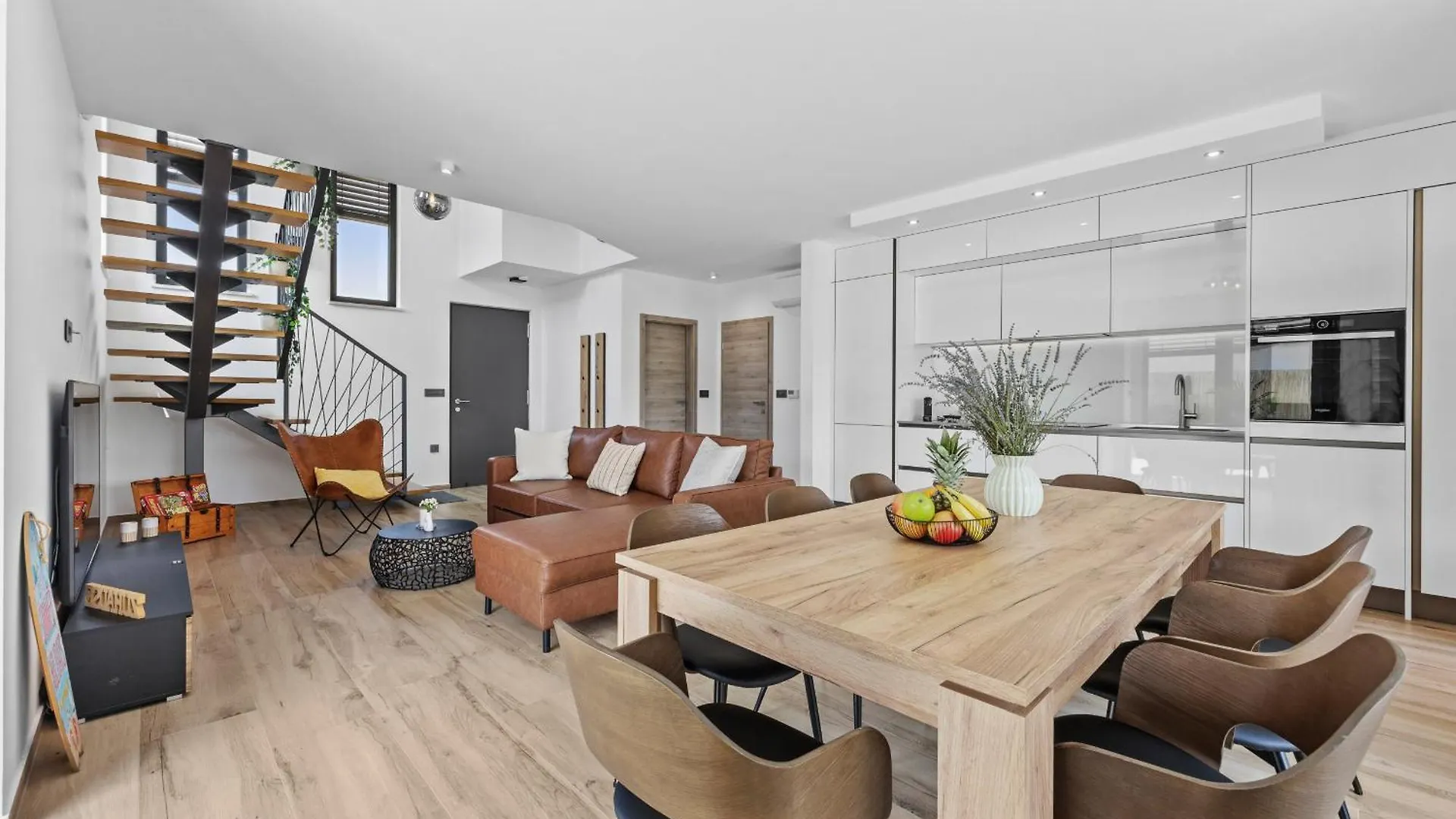 Villa Enja For 8 People Near Pula With Private Pool & Pet Friendly Vintijan